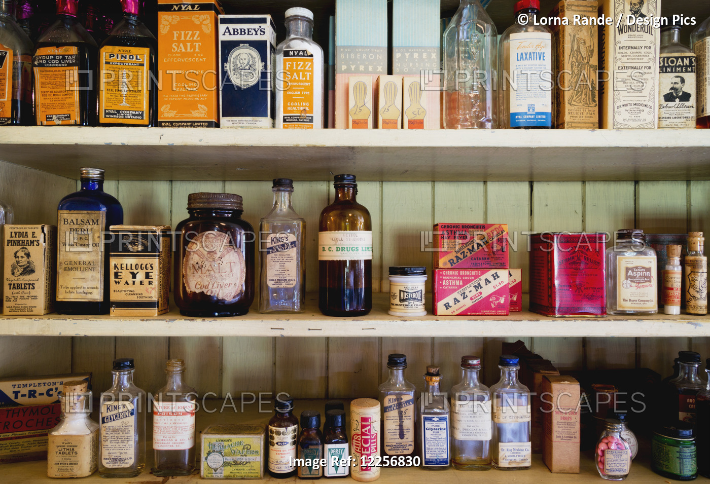 Vintage Medicinal Items On Shelf In Kilby General Store Museum At Kilby ...