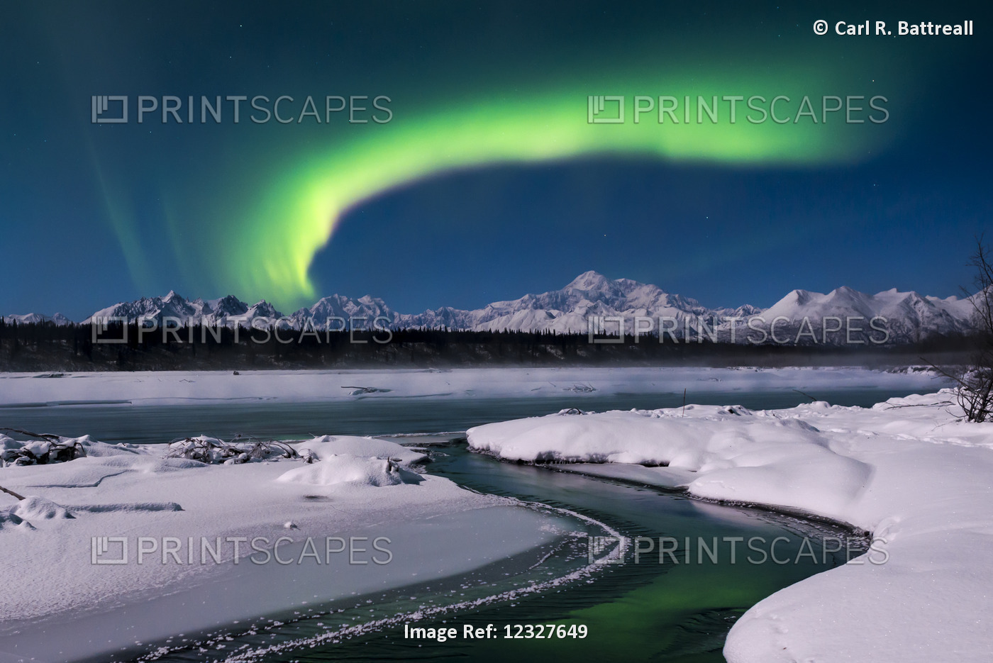 Green Aurora Borealis Arch Over The Chulitna River With Denali And The Alaska ...