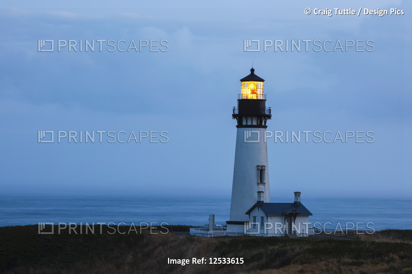 Yaquina Head Lighthouse at sunrise; Newport, Oregon, United States of America