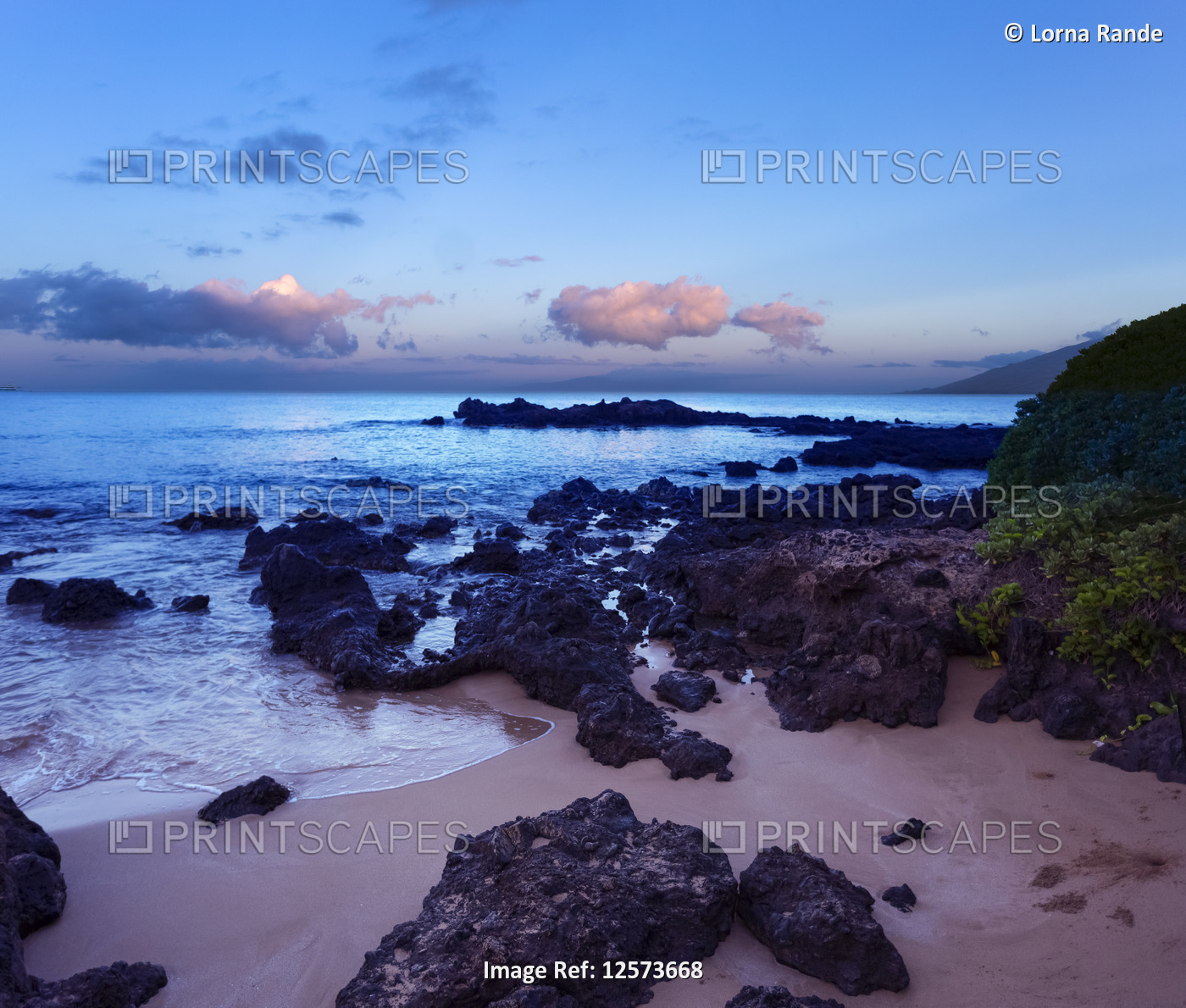 Kamaole One and Two beaches, Kamaole Beach Park; Kihei, Maui, Hawaii, United ...