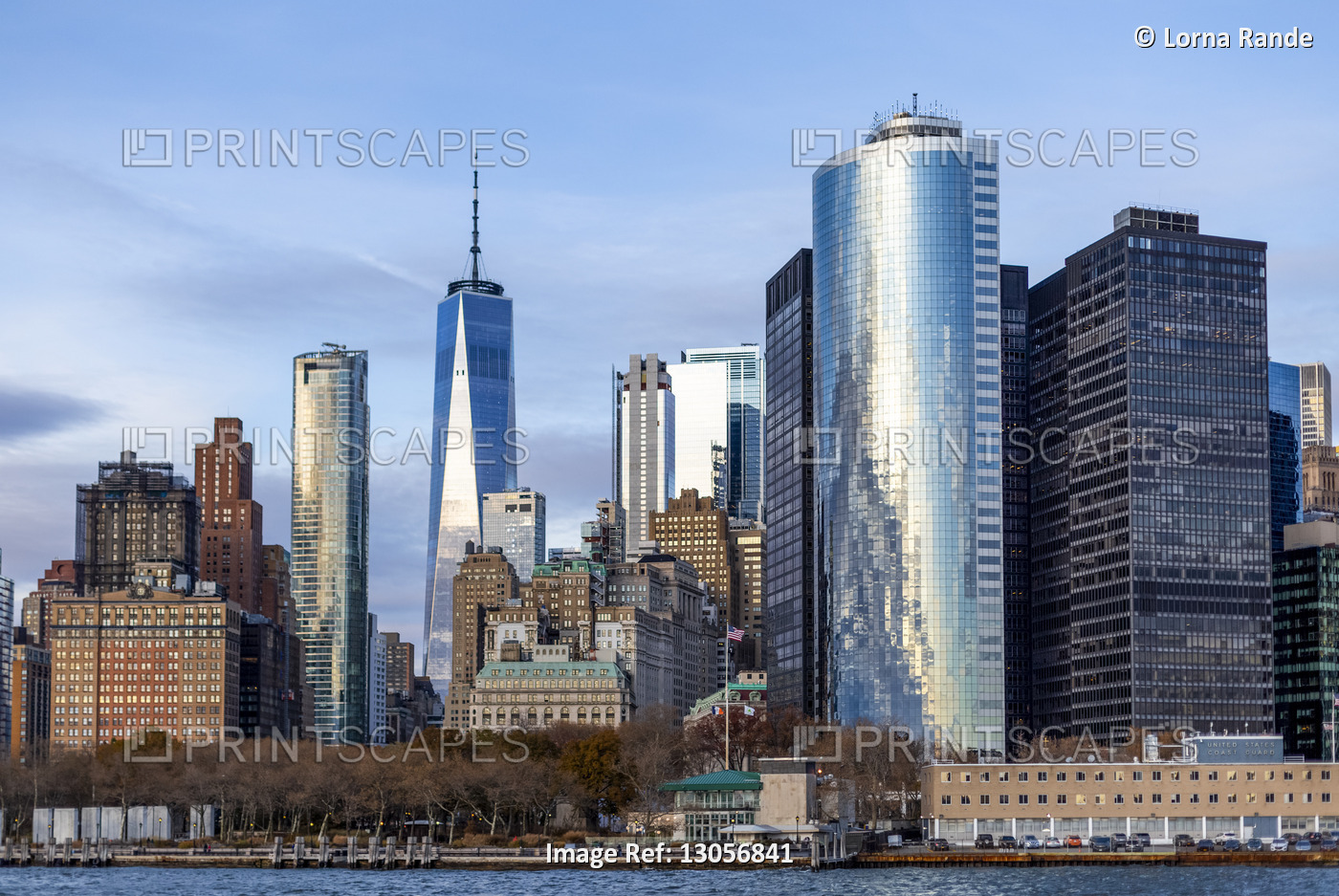Manhatten, downtown New York City, with a view of One World Trade Center; New ...